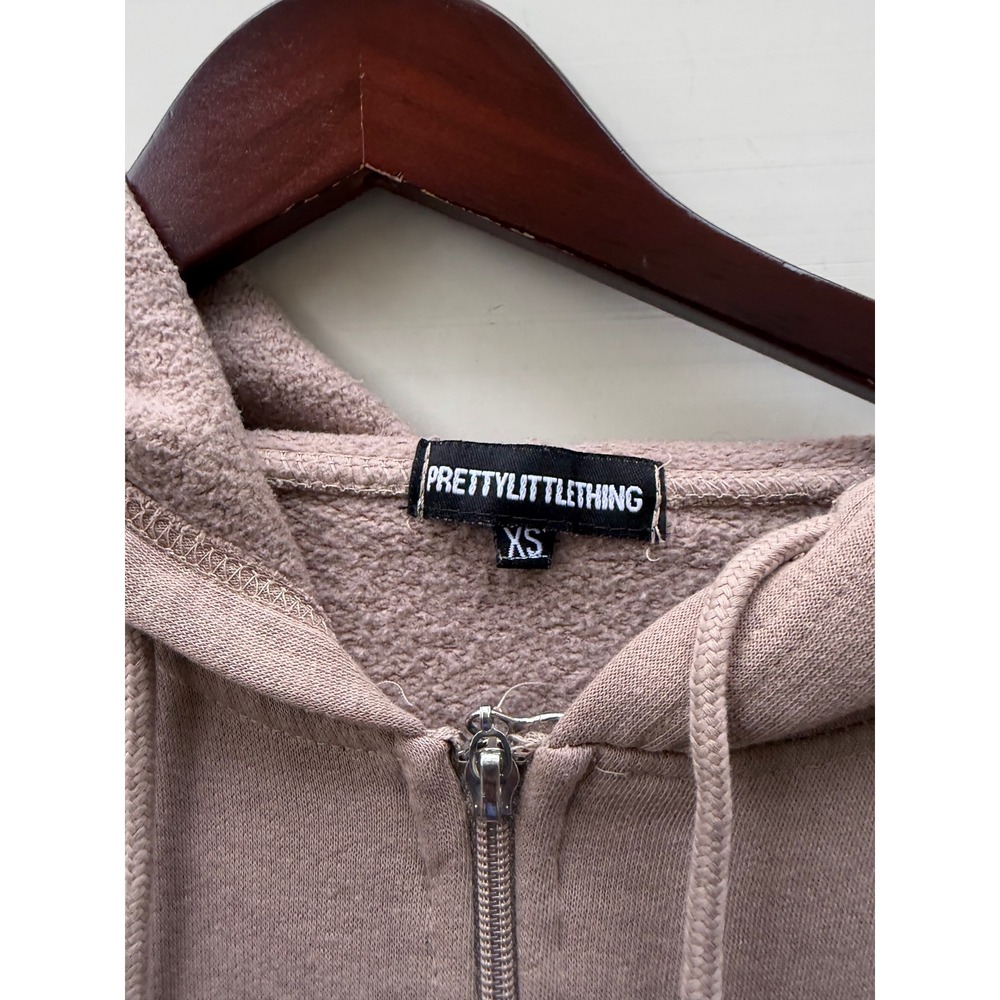 PrettyLittleThing Mauve Taupe Zip Up Hoodie Sweatshirt XS Logo Fleece Lined - Picture 2 of 4